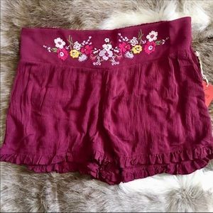 Mossimo Supply Co. Shorts - Mossimo Supply Co. Floral Shorts / Sz L Mossimo Supply Co. Shorts - Mossimo Supply Co. Floral Shorts / Sz L